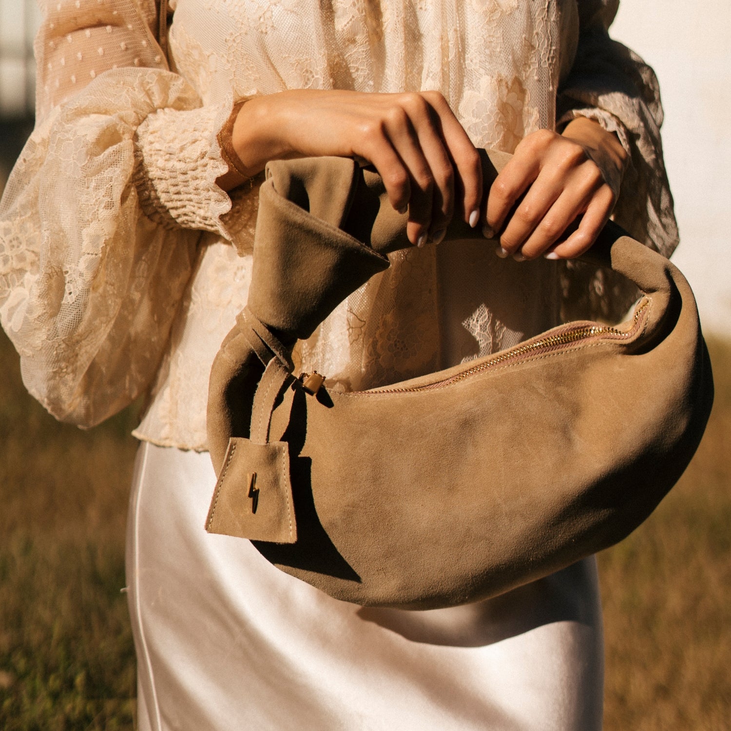 KNOT BAG - BEIGE