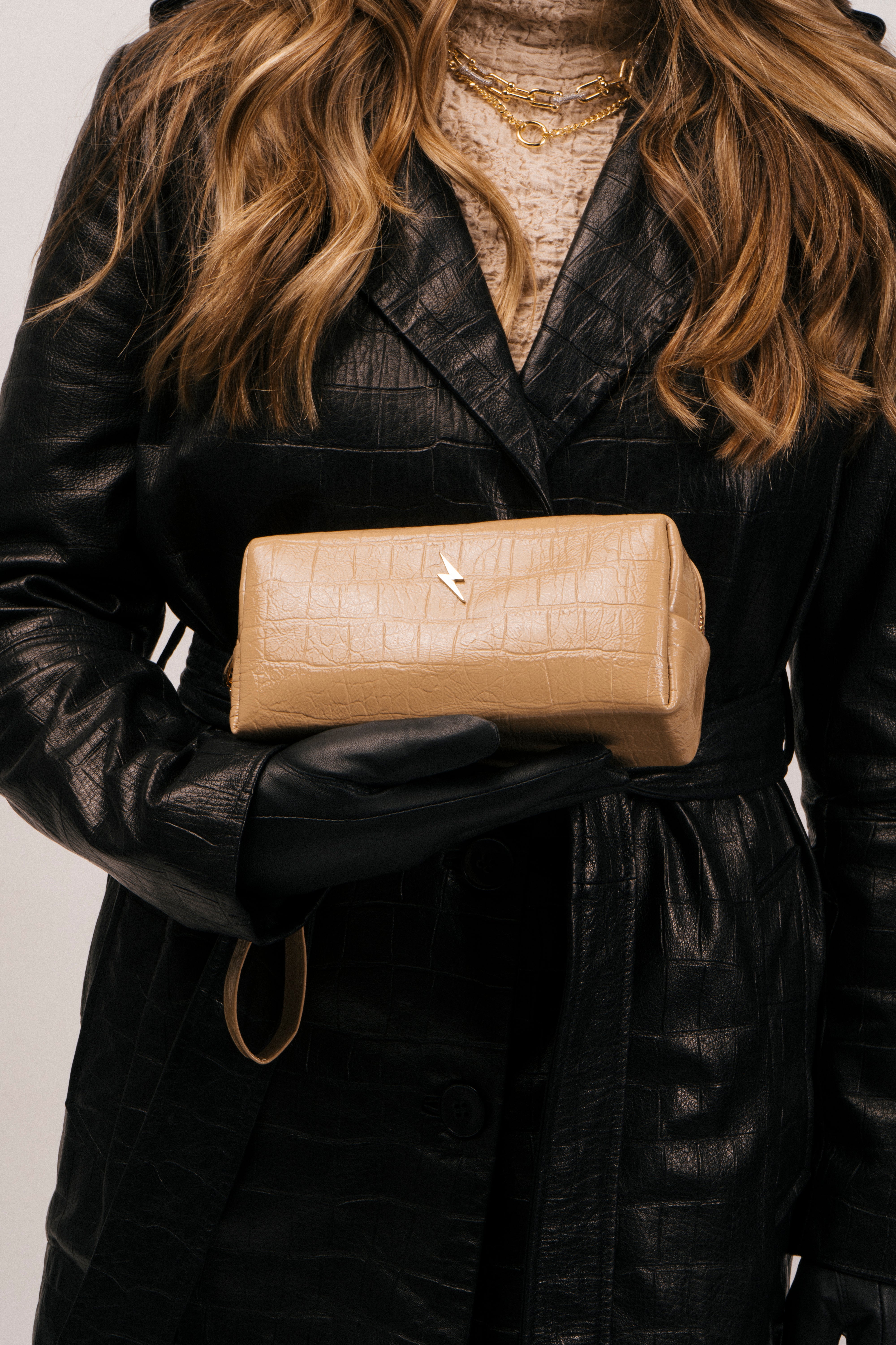 CROC POUCH – BEIGE