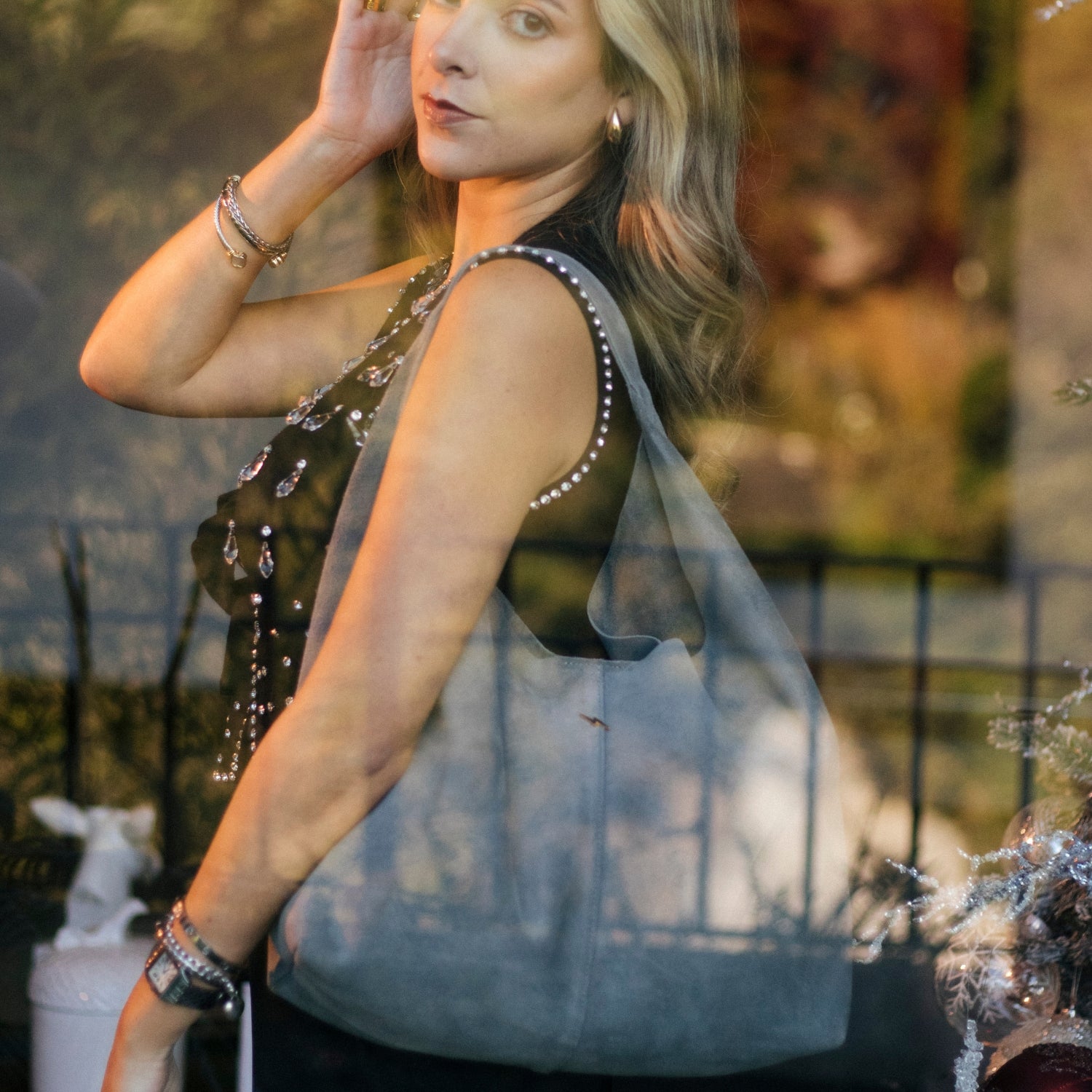 SUEDE TOTE BAG - LIGHT GRAY